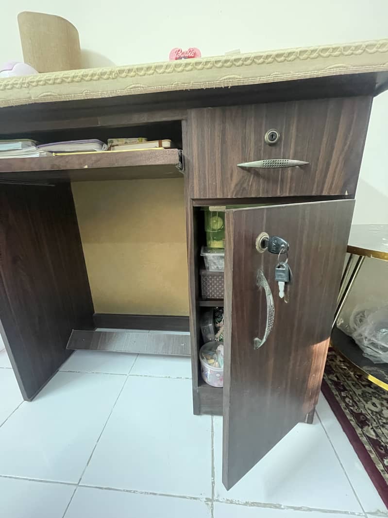Computer Table with Chair 1
