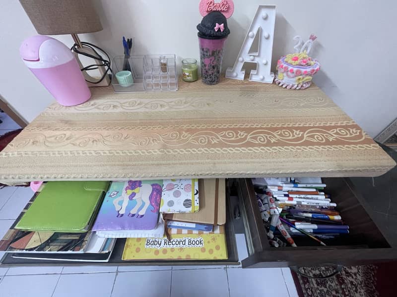 Computer Table with Chair 2