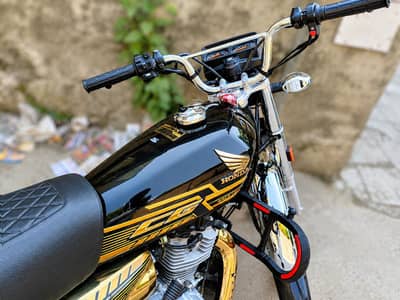 HONDA 125 GOLD EDITION 2027
