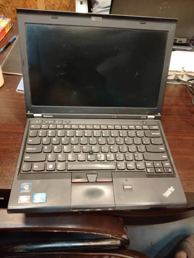 Lenovo x260 core I5 3rd