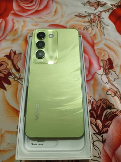 Vivo Y100