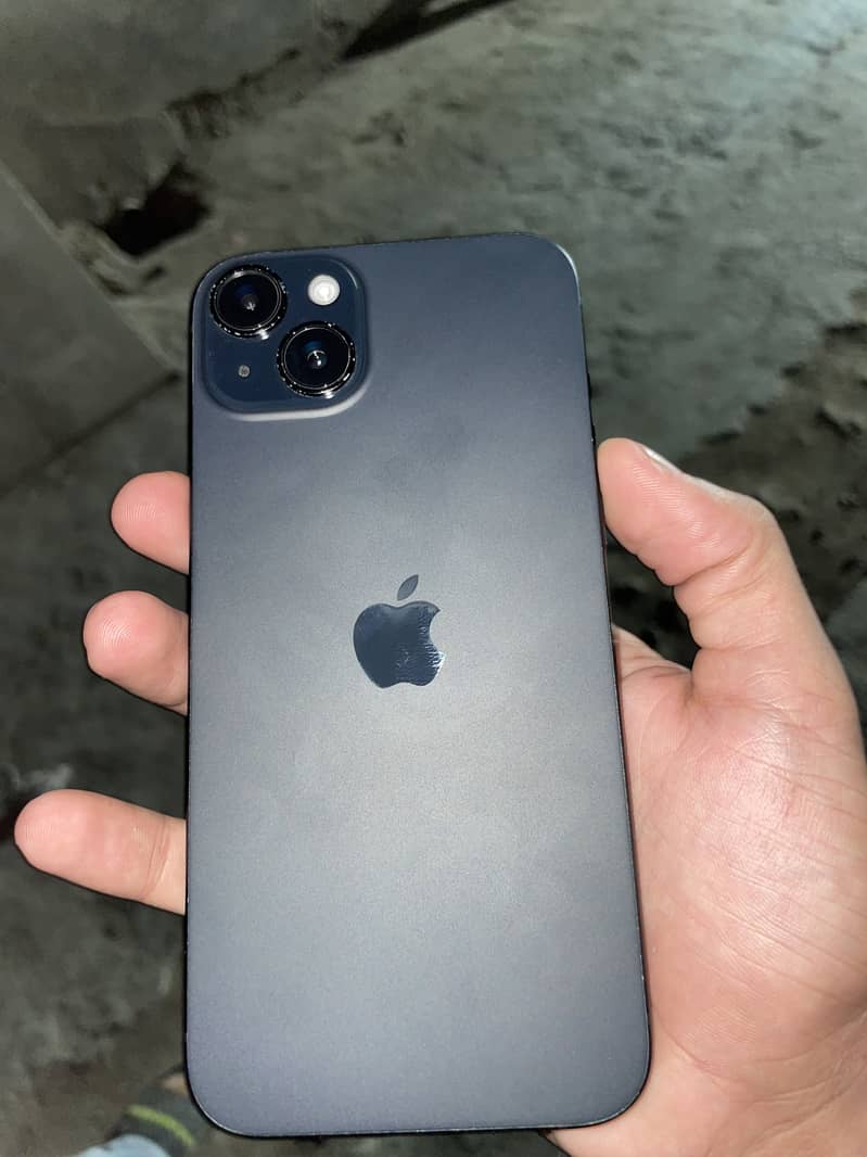 Apple iPhone 15 plus 4