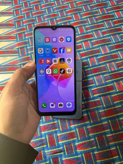 Tecno Spark 8C