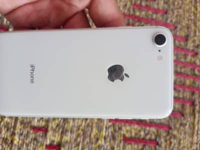 Apple iPhone 8