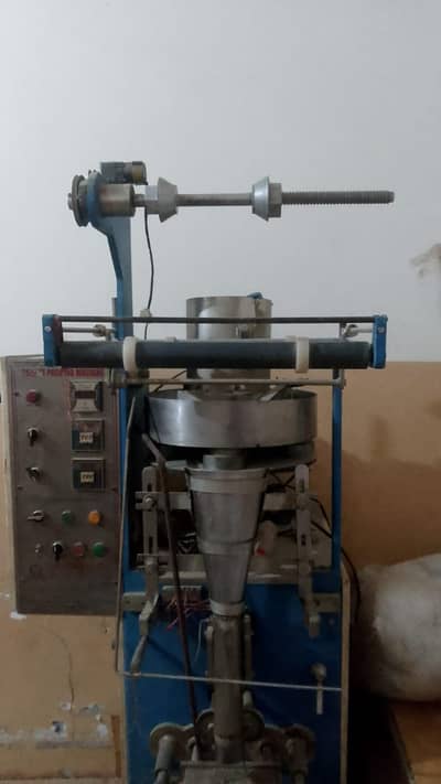 Packaging sachet machine