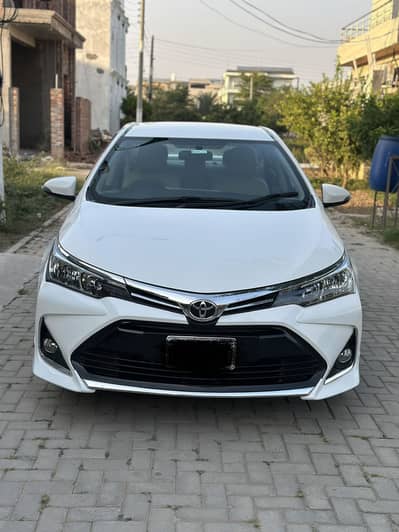 Toyota Corolla Altis 1.6 auto 2016