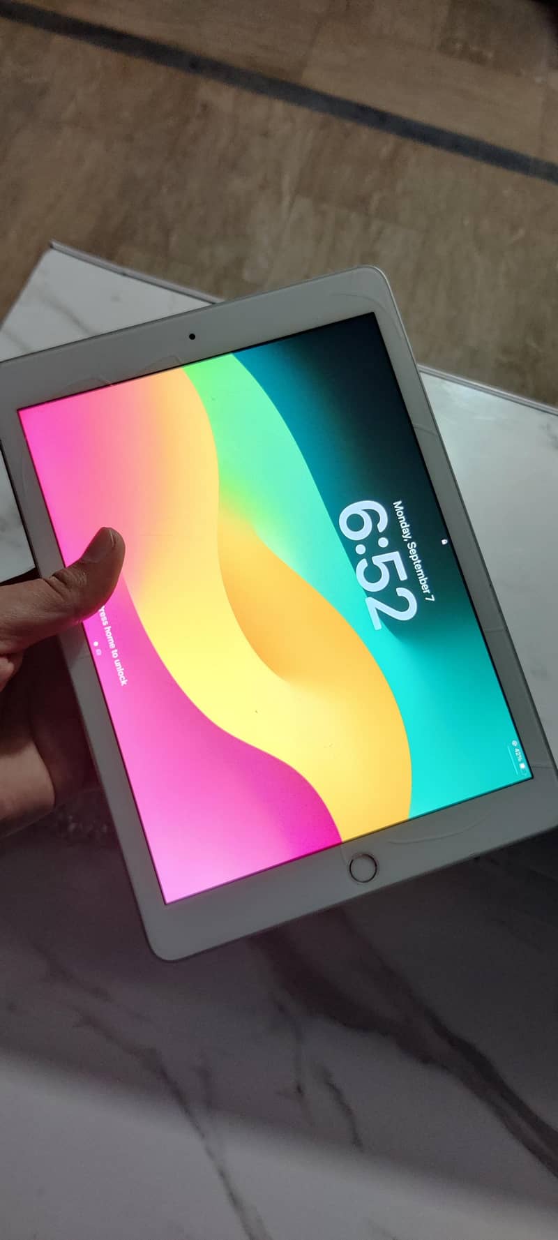 IPad 6th Generation 1