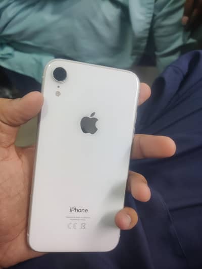Apple iPhone XR