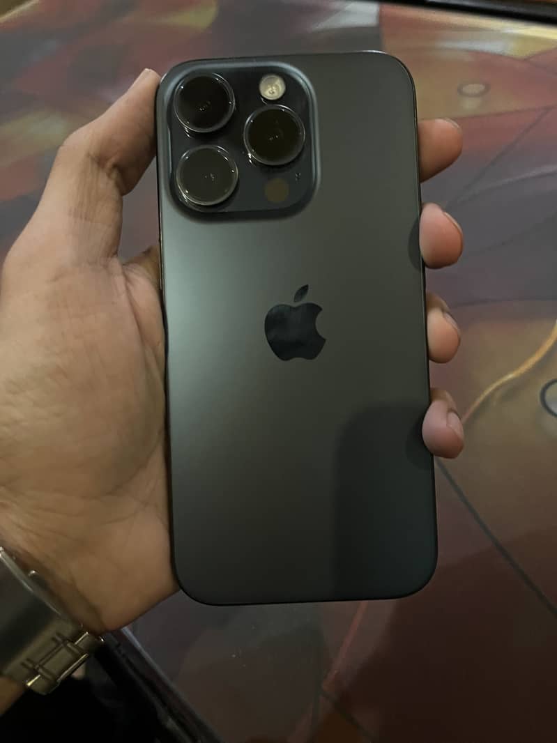 Apple iPhone 15 Pro 2
