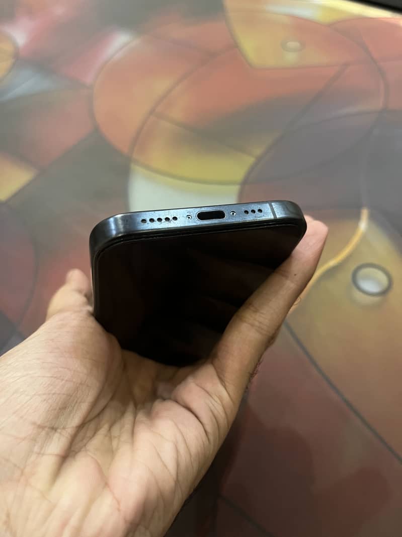 Apple iPhone 15 Pro 6