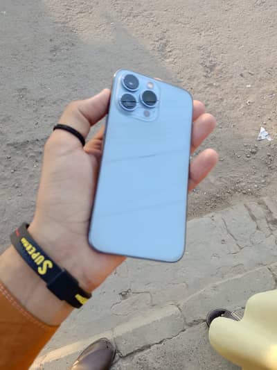 Apple iPhone 13 Pro