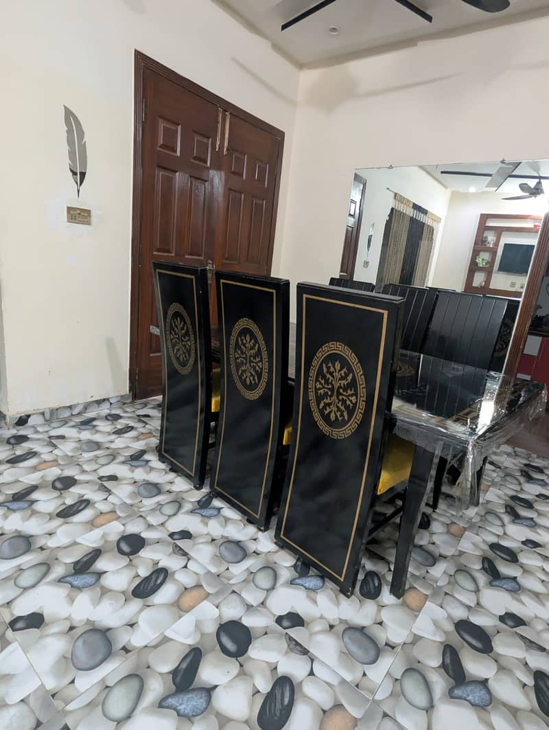 Dining Table With Chairs 3