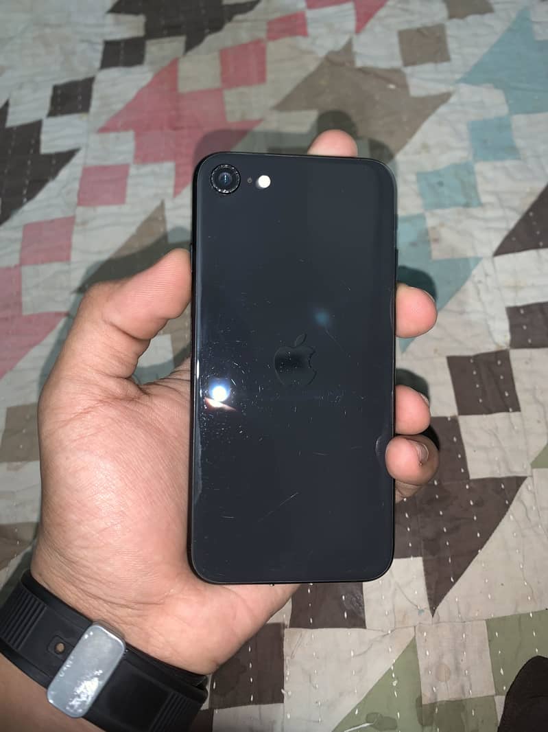 Apple iPhone SE 3