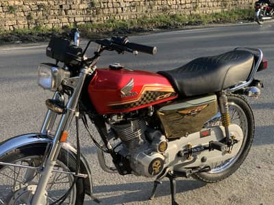 Honda 125 2024 Gold Edtion