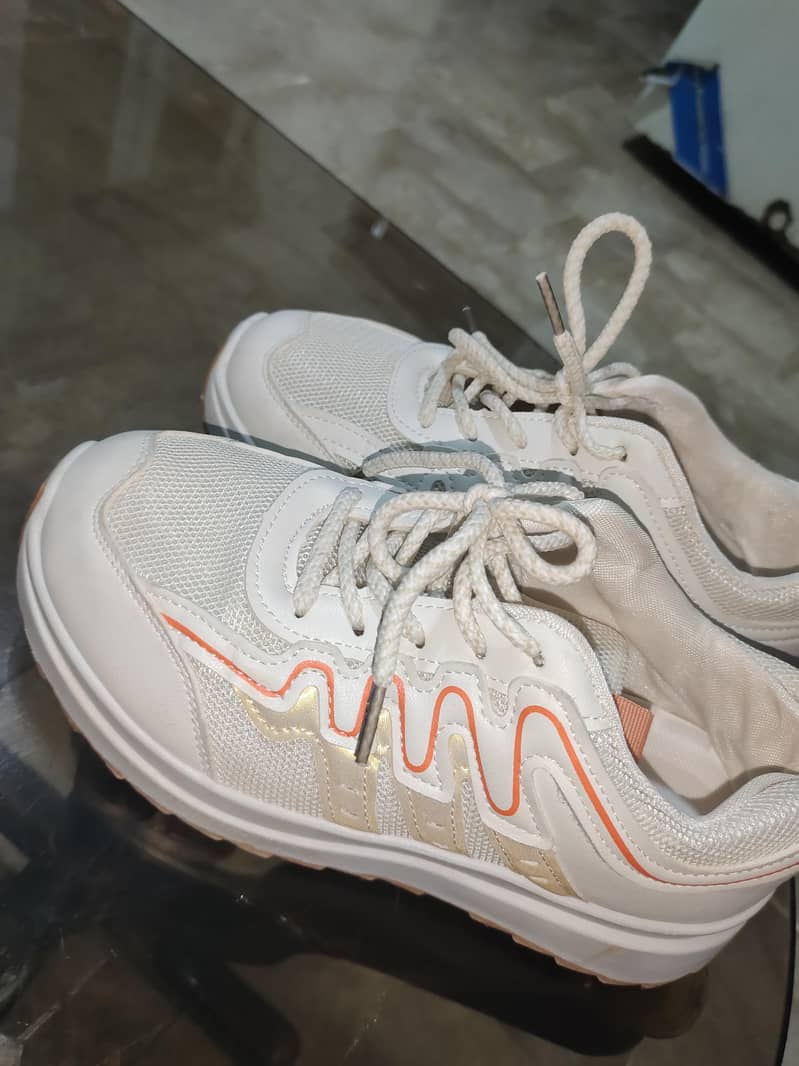 walk joggers 0