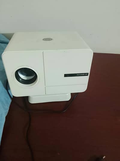 P50 MAX MULTIMEDIA PROJECTOR