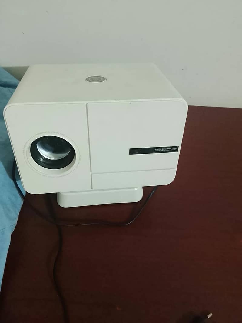 P50 MAX MULTIMEDIA PROJECTOR 0