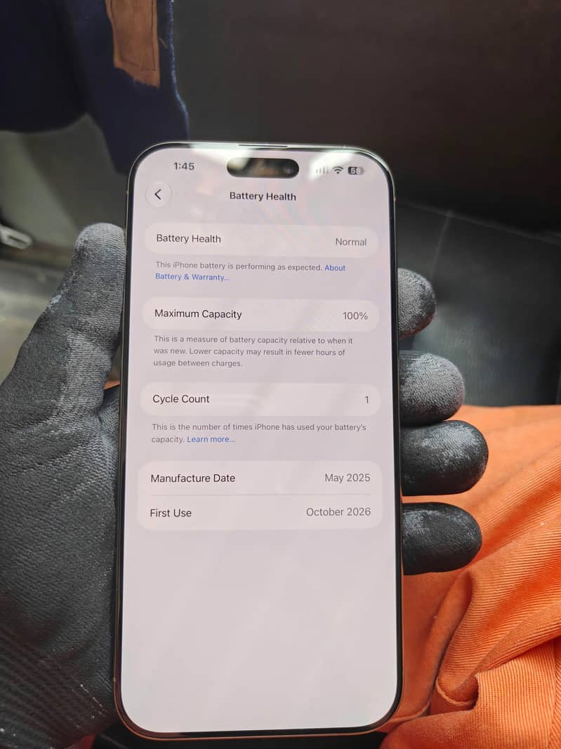 Apple iPhone 16 Pro Max 8