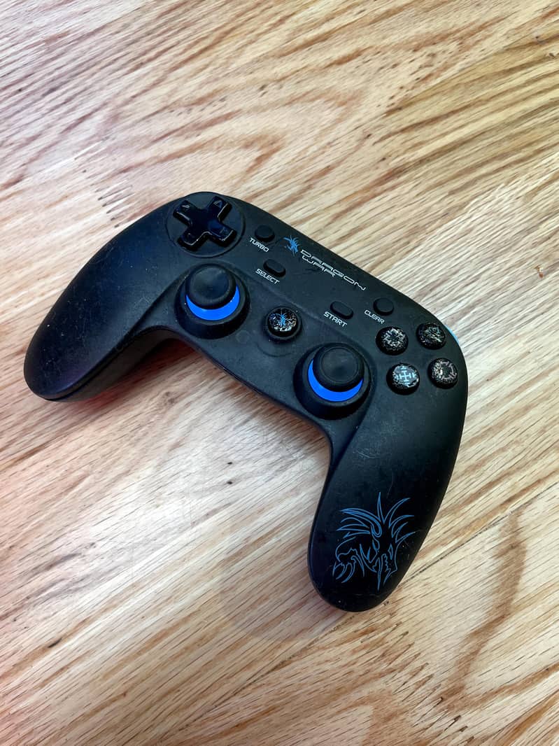 Dragon War Wireless Game Controller (Used, Working) 0