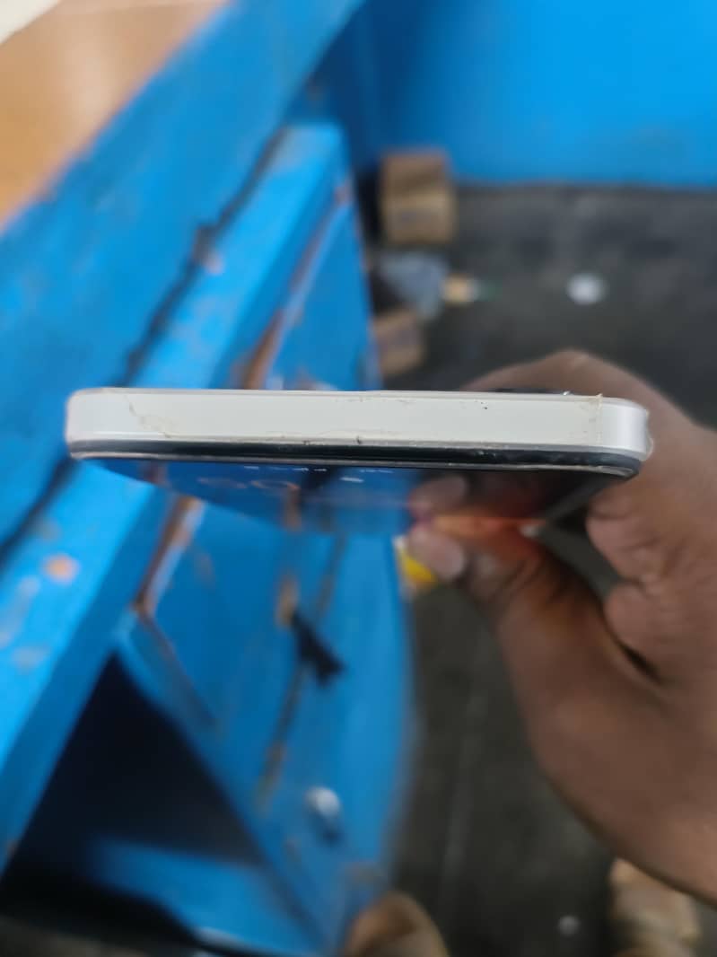 Realme C71 0