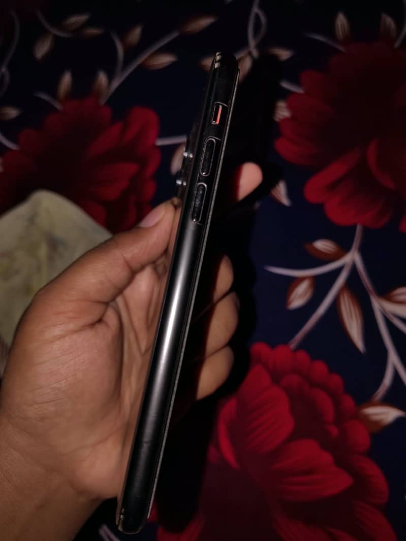 Apple iPhone 11 Pro 5