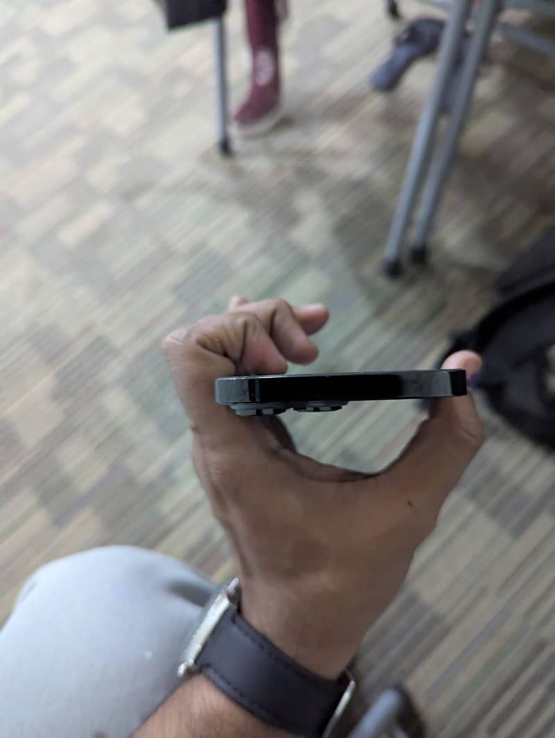 Apple iPhone 14 Pro Max 1