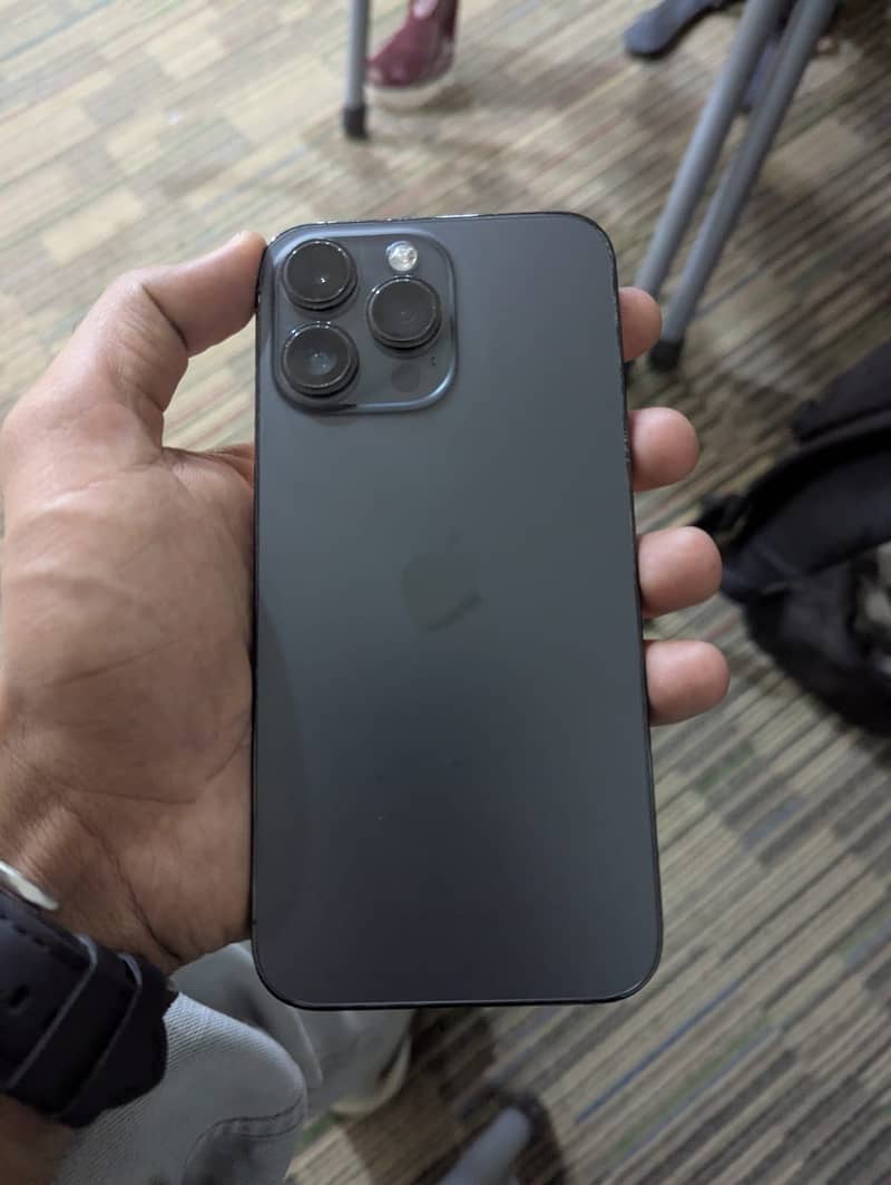Apple iPhone 14 Pro Max 6