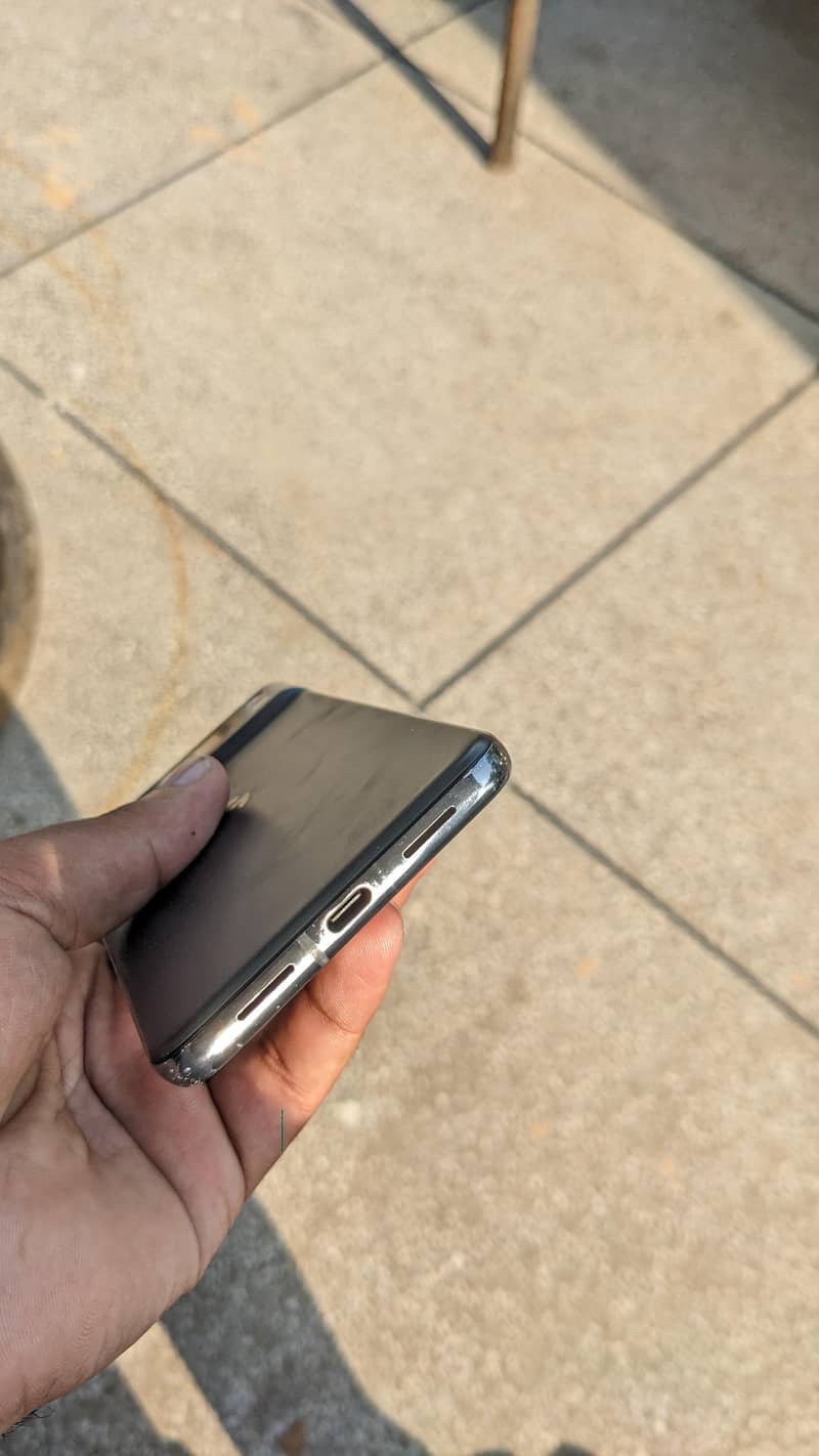 Google Pixel 8 Pro 2