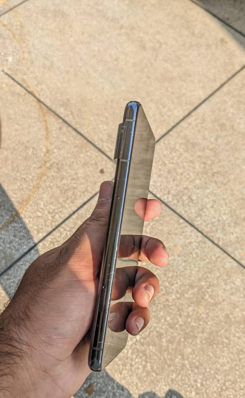 Google Pixel 8 Pro 4