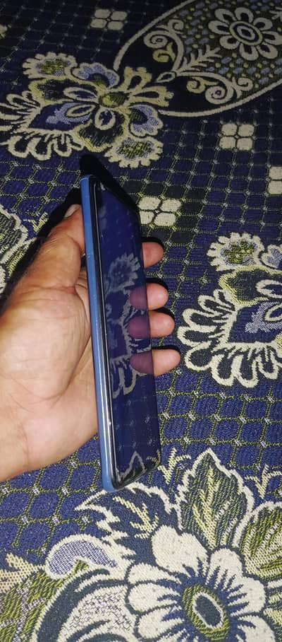 Realme not 9. pta approved box sat hy and LG valvet valvet 5g non PTA