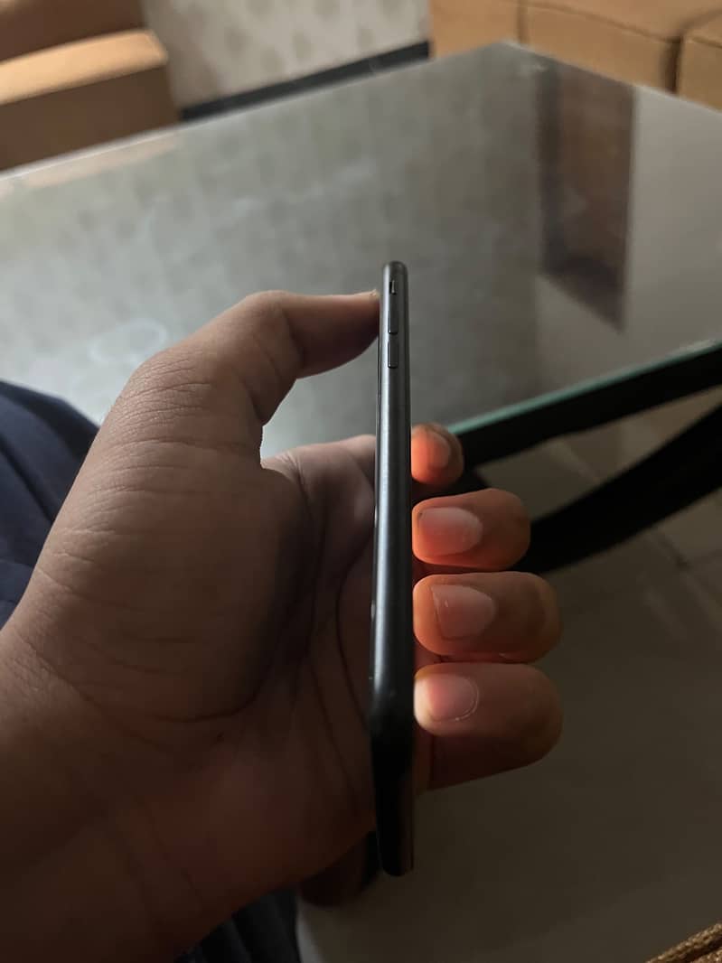 Apple iPhone SE 2