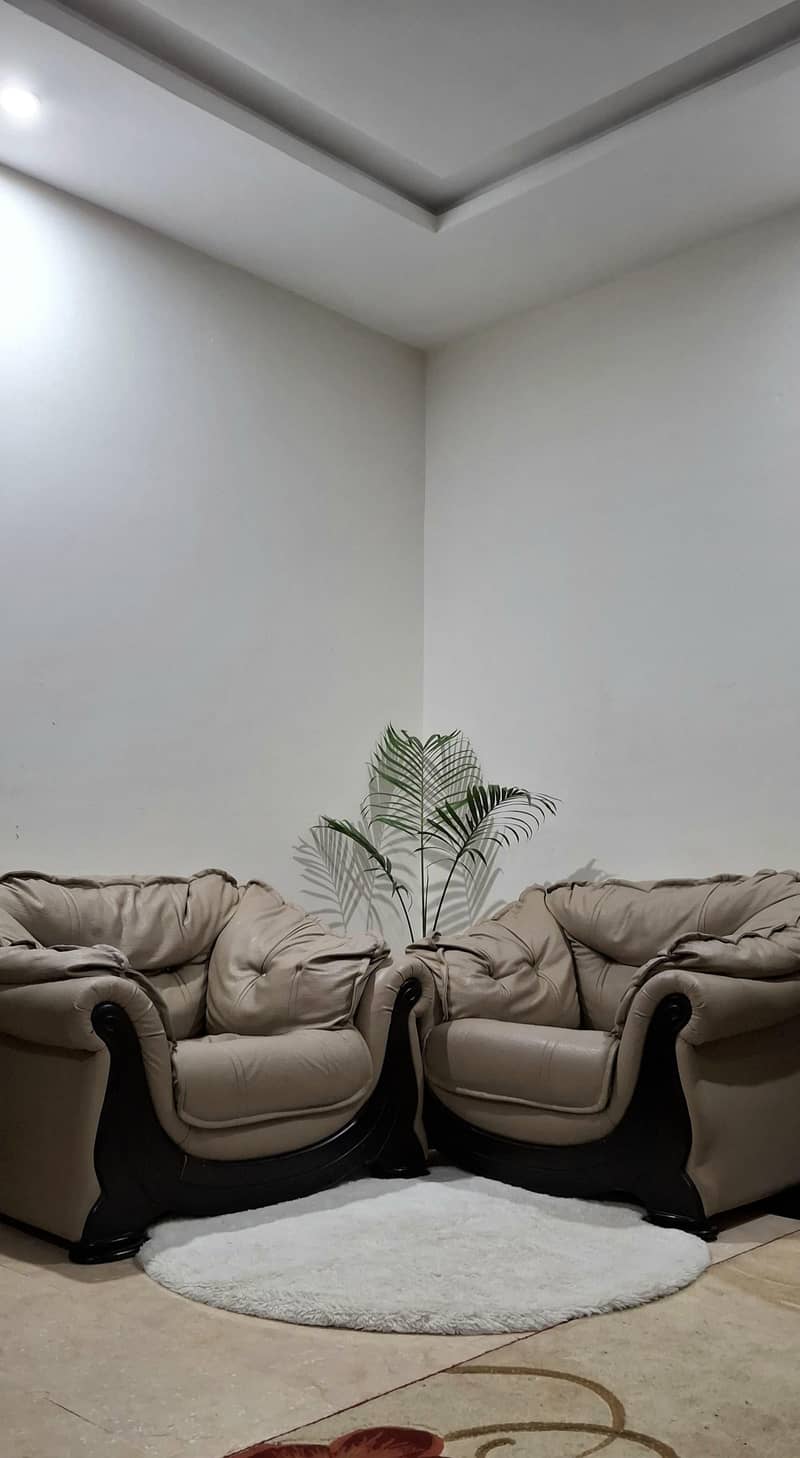 Sofa Set 5 seater 0