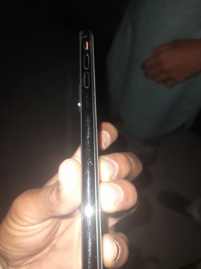 Apple iPhone XS 0