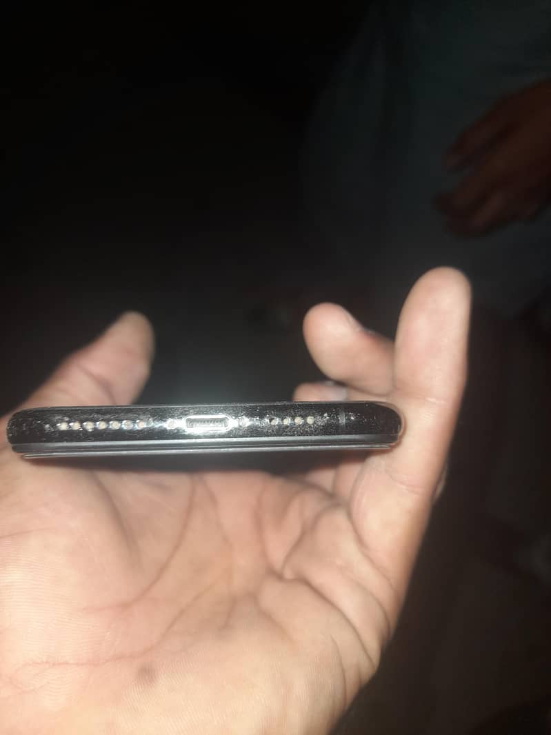 Apple iPhone XS 1