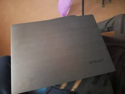 lenovoRyzen5/8g ram/256ssd/graphiccard2gb