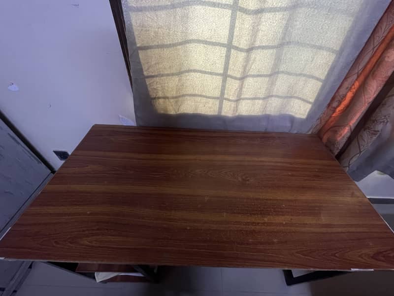 Study table 4