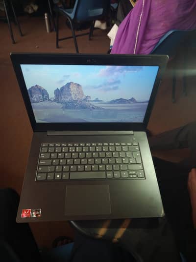 lenovoRyzen5/8g ram/256ssd/graphiccard2gb