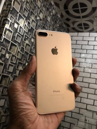 Ip7 plus . 128Gb. Ok non sim