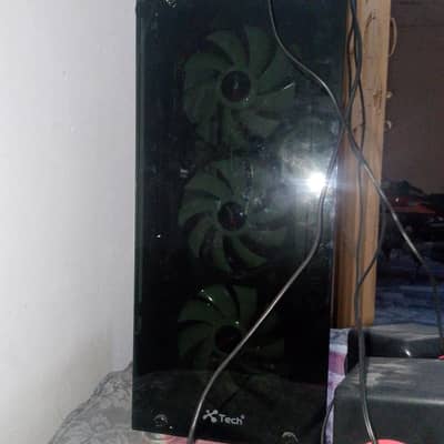 gaming PC setup