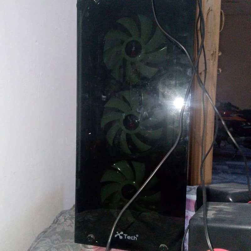 gaming PC setup 0