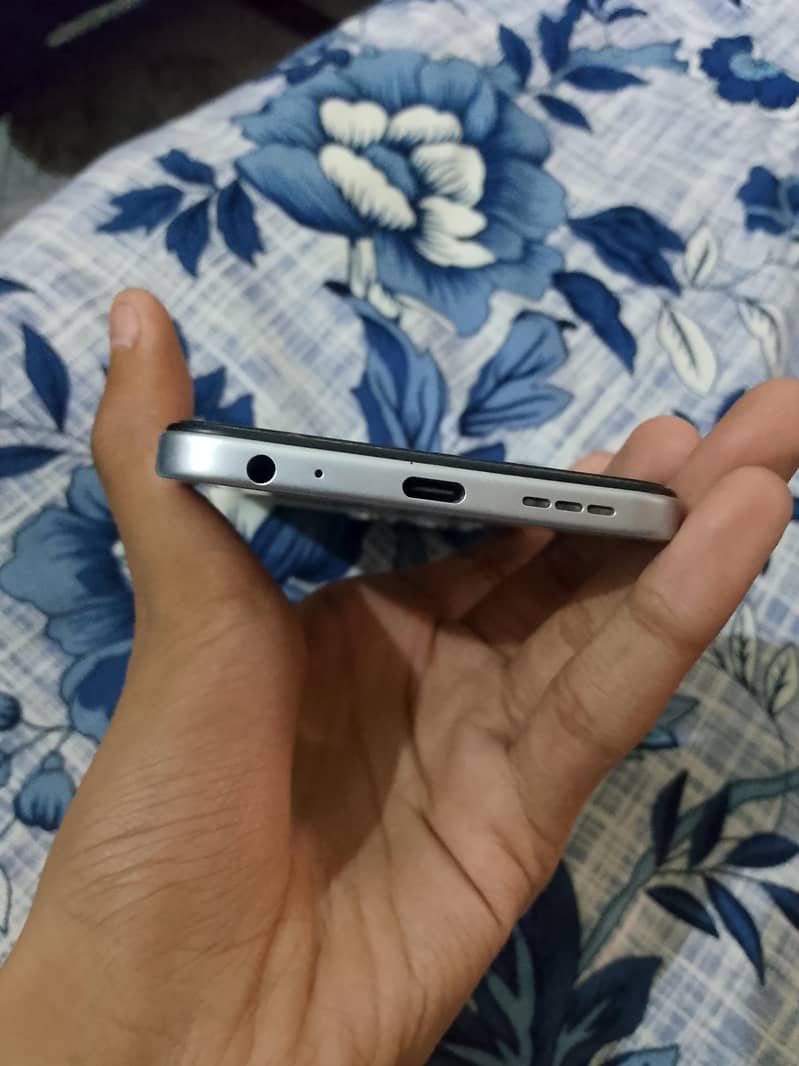 Tecno Spark 40 2