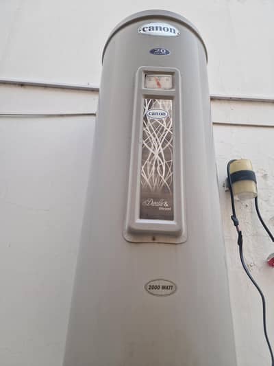 Canon 2 Geyser For Sell Both Geyser Tank 20 Gellon