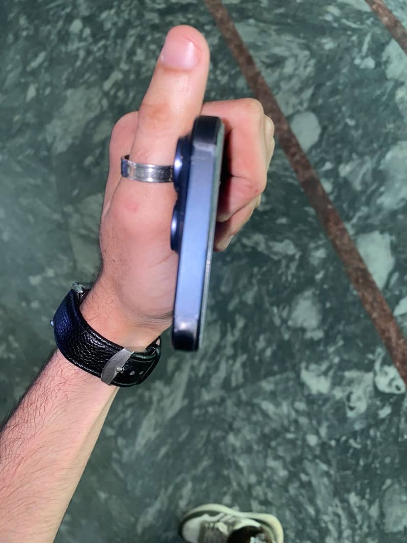Apple iPhone 15 Pro 1