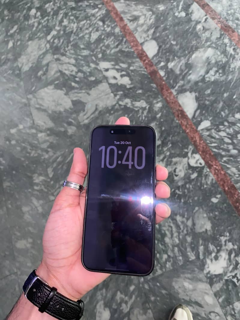 Apple iPhone 15 Pro 2