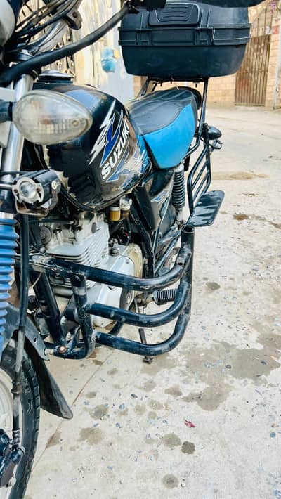 Suzuki GS 150se 2021