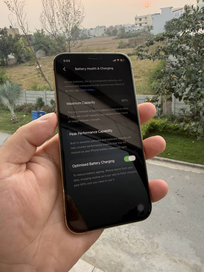 Apple iPhone 12 Pro 3