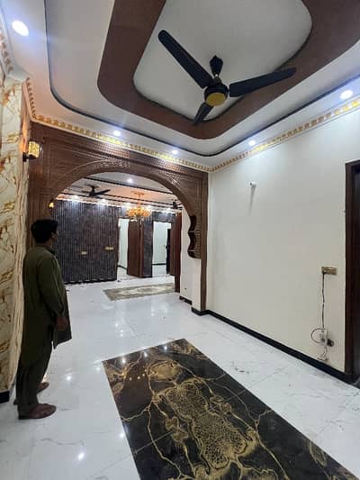 Elegant House A Lower Portion Available For Rent