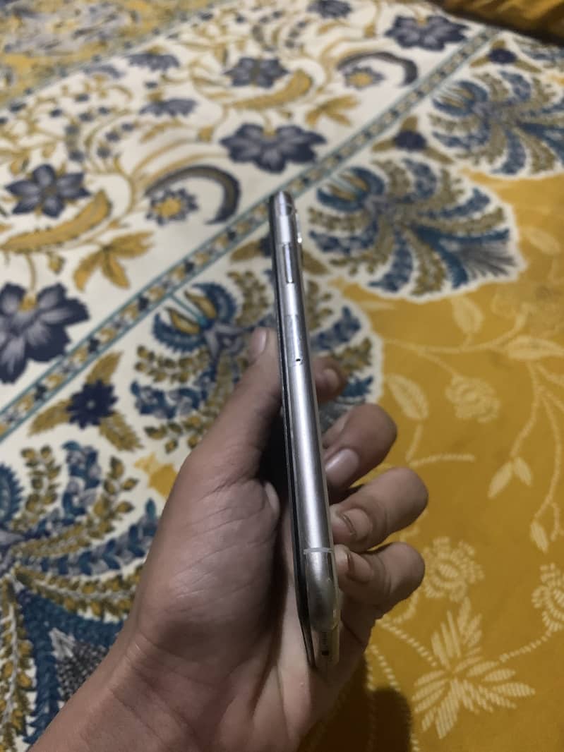 Apple iPhone X 0