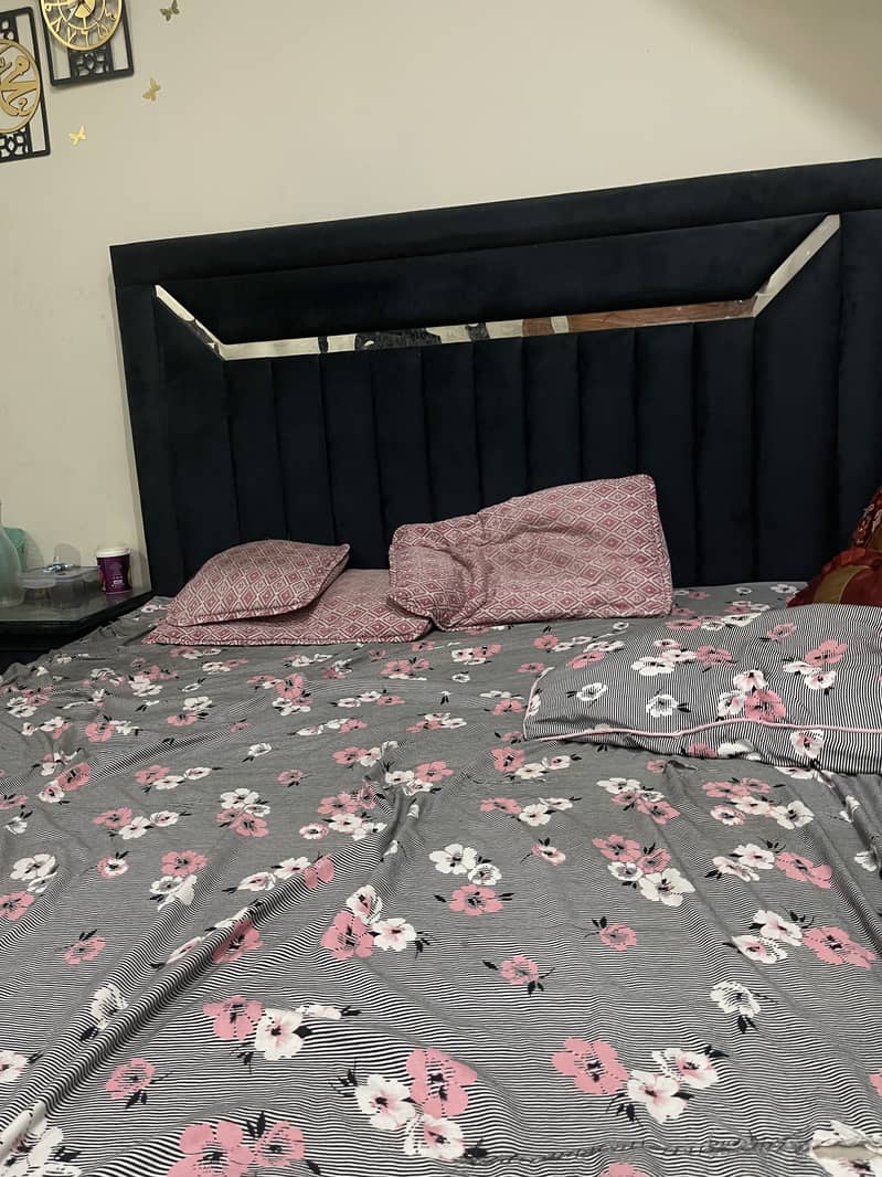 Bed set with dressing table two side table 3