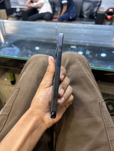 Apple iPhone 13 JV